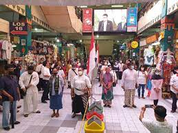 Hari Kebangkitan Nasional, Lagu Indonesia Raya Menggema di Pasar  Beringharjo - Travel Tempo.co